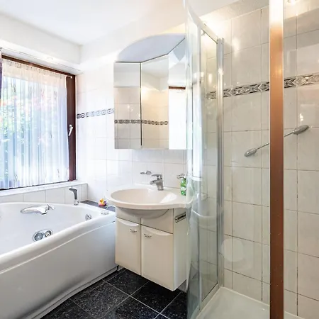 Ferienhaus Kogge - Bade-&Saunawelt täglich inklusive Ferienhaus Sellin (Rugen)